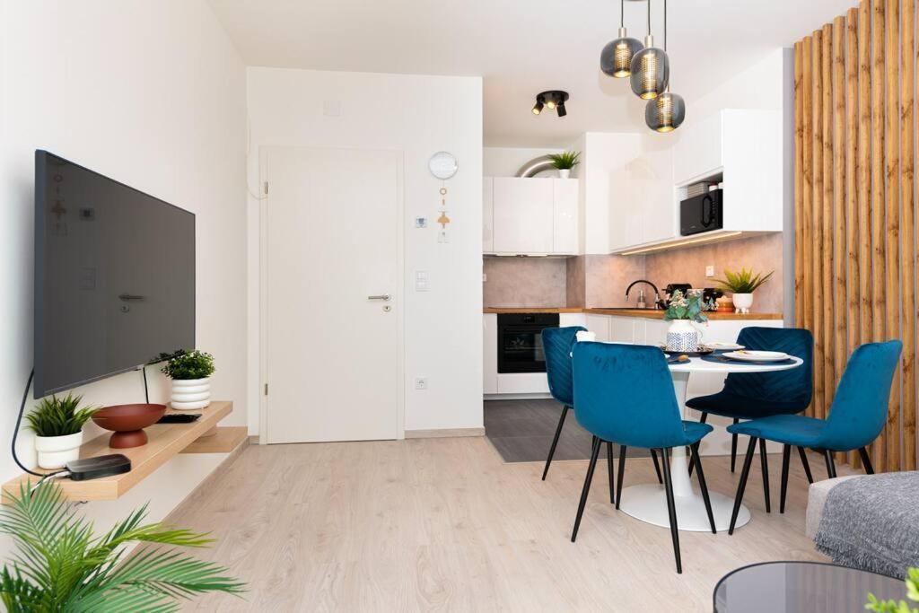 Apartamento Chic206 Retreat: Modern 1br Gem With Balcony By Nw *